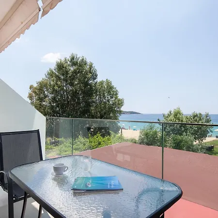 Angelos Garden Apartment *